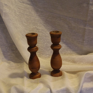 Candelabros de madera hechos a mano