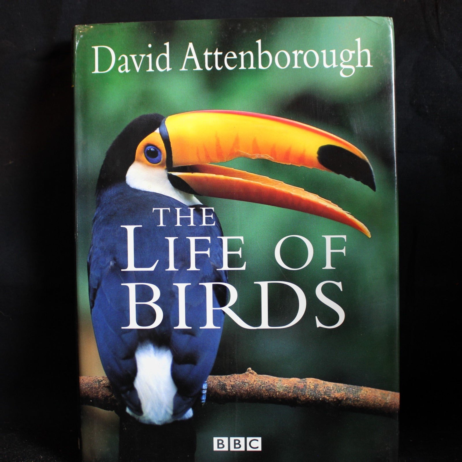 Hardcover The Life of Birds by David Attenborough, 1998